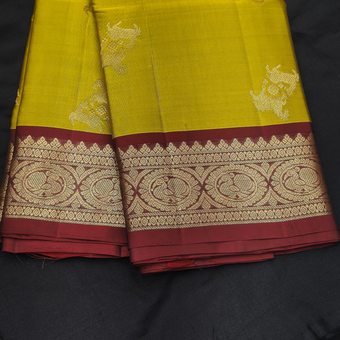 ✨ Sunshine Yellow Soft Silk Saree with Maroon Border