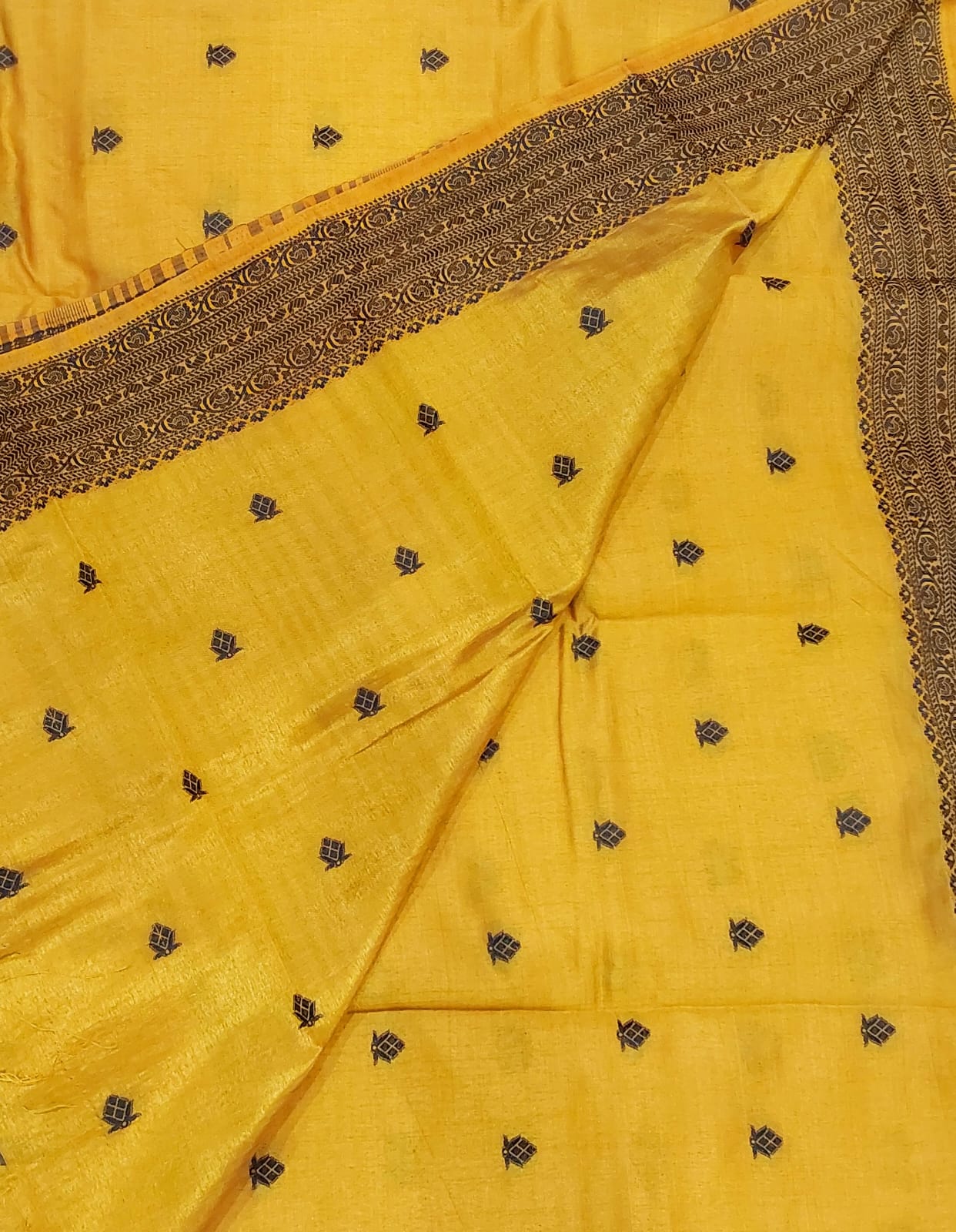 Fancy saree Yellow color with black color thread design peacock border