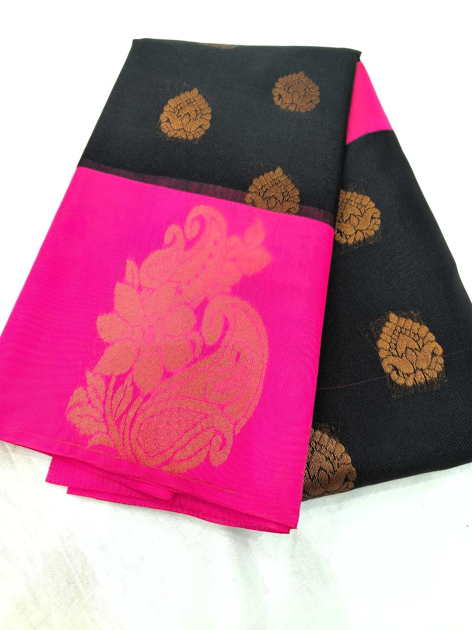 Kanchipuram Silk Cotton Saree in Black with Pink Contrast Border