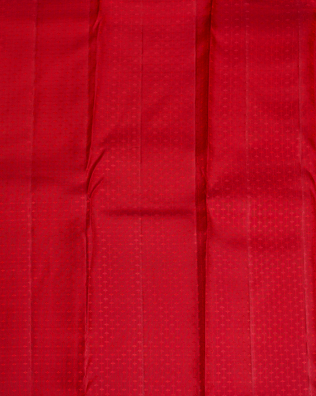 Chilli Red Kanchi Silk Wedding Saree with Jacquard Kodi Malar Design