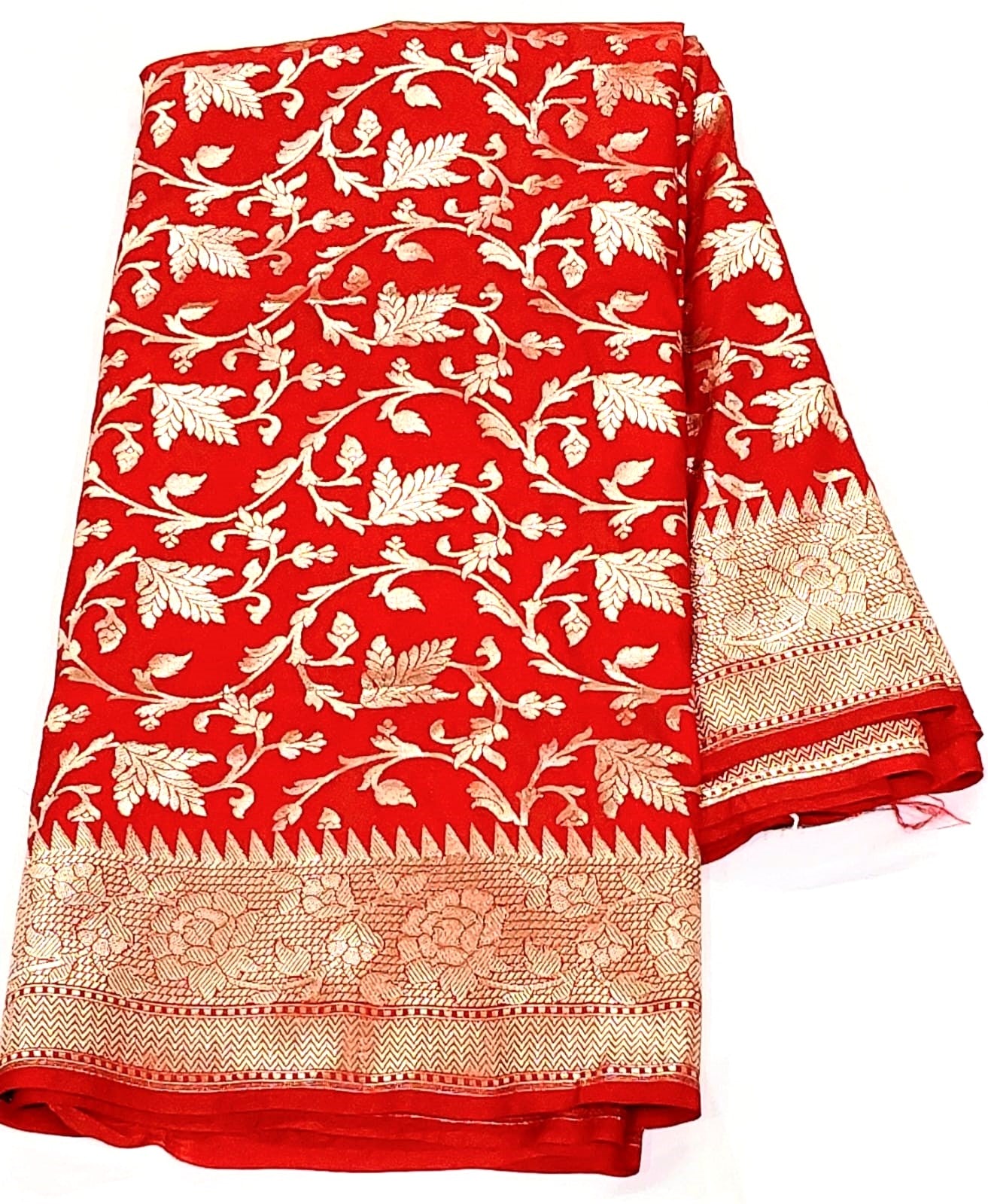 Red Banarasi Saree with Silver Zari Kodi Malar Designs