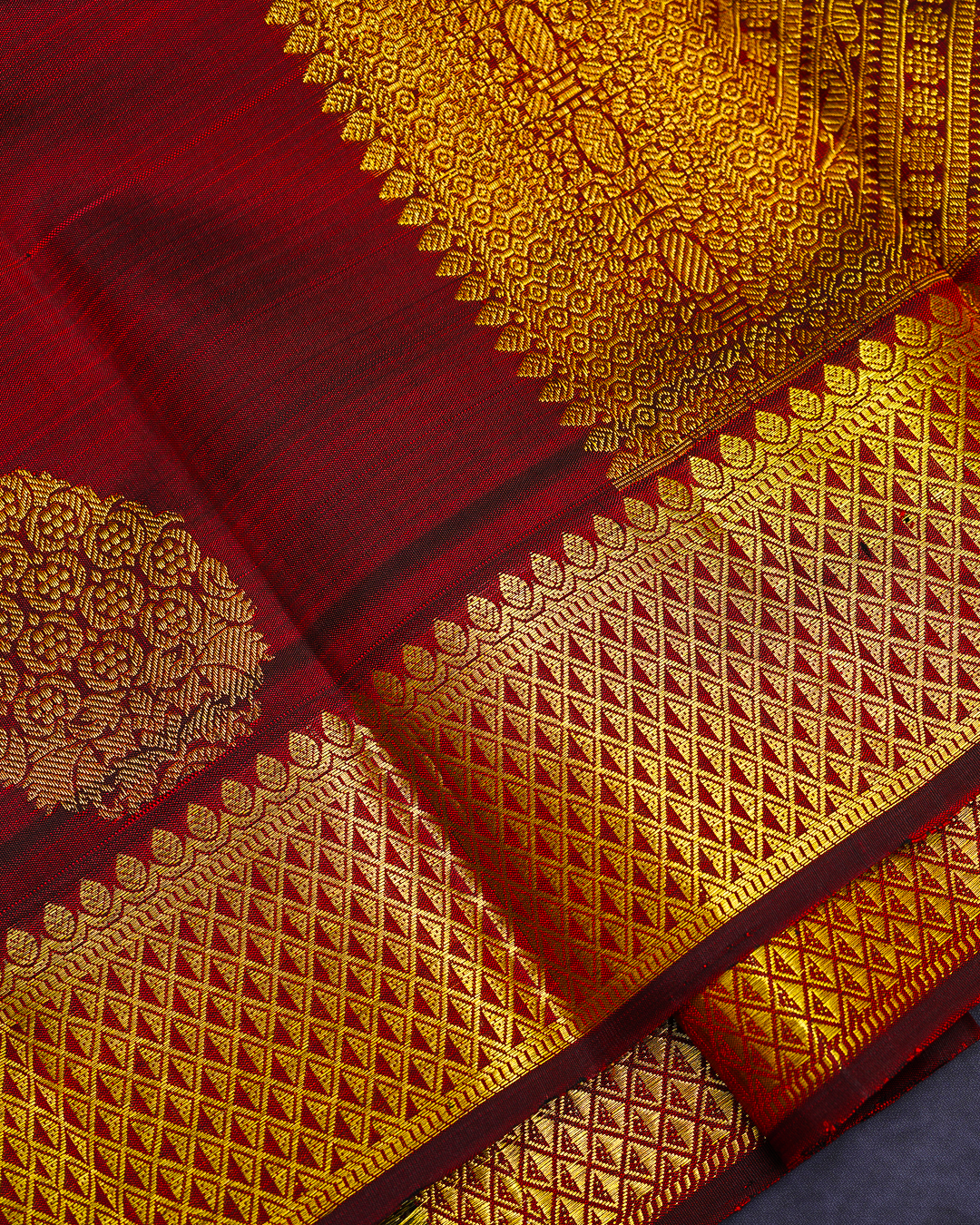 Maroon Bridal Silk Saree with Rich Border and Gold Zari Pallu