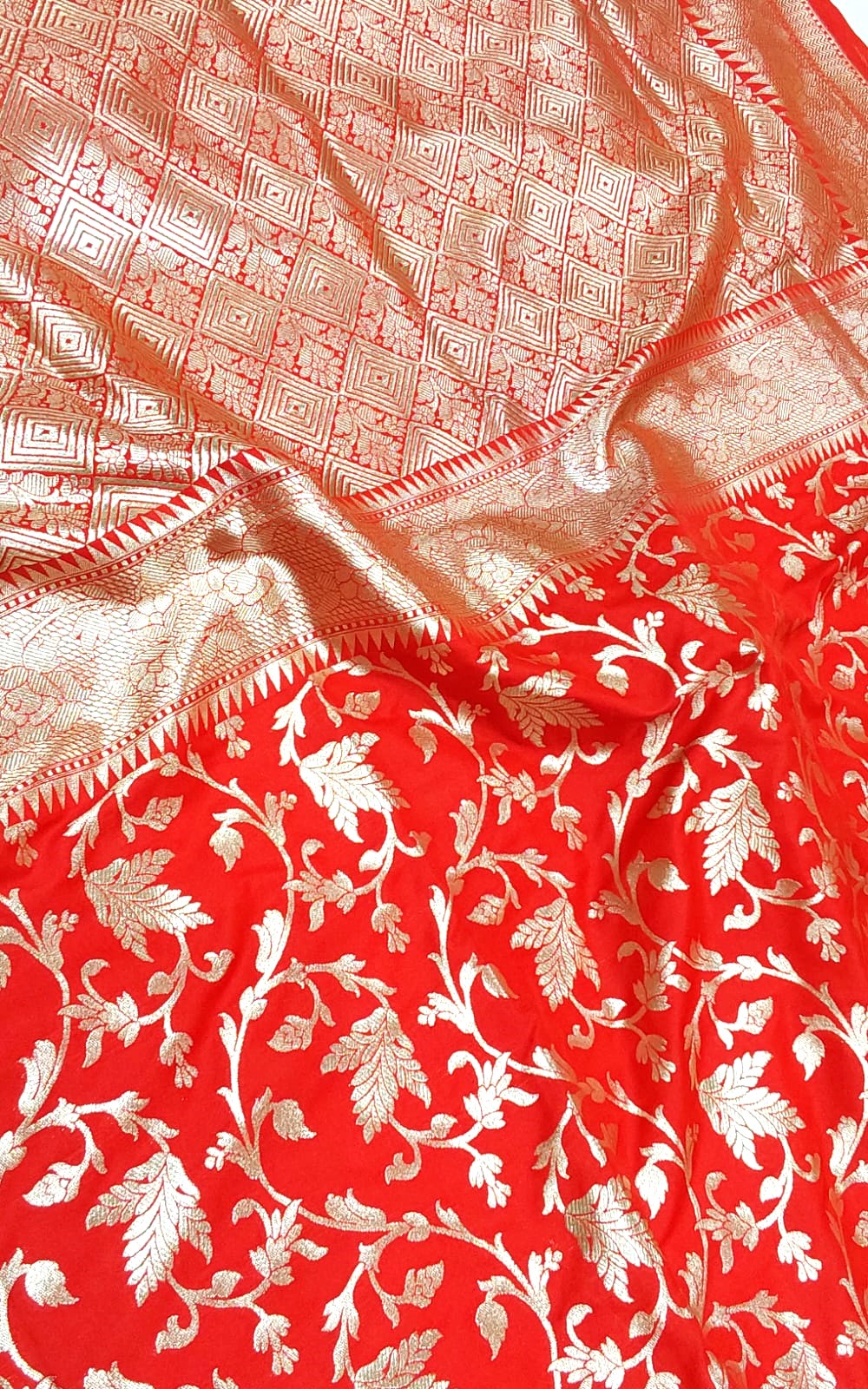 Red Banarasi Saree with Silver Zari Kodi Malar Designs