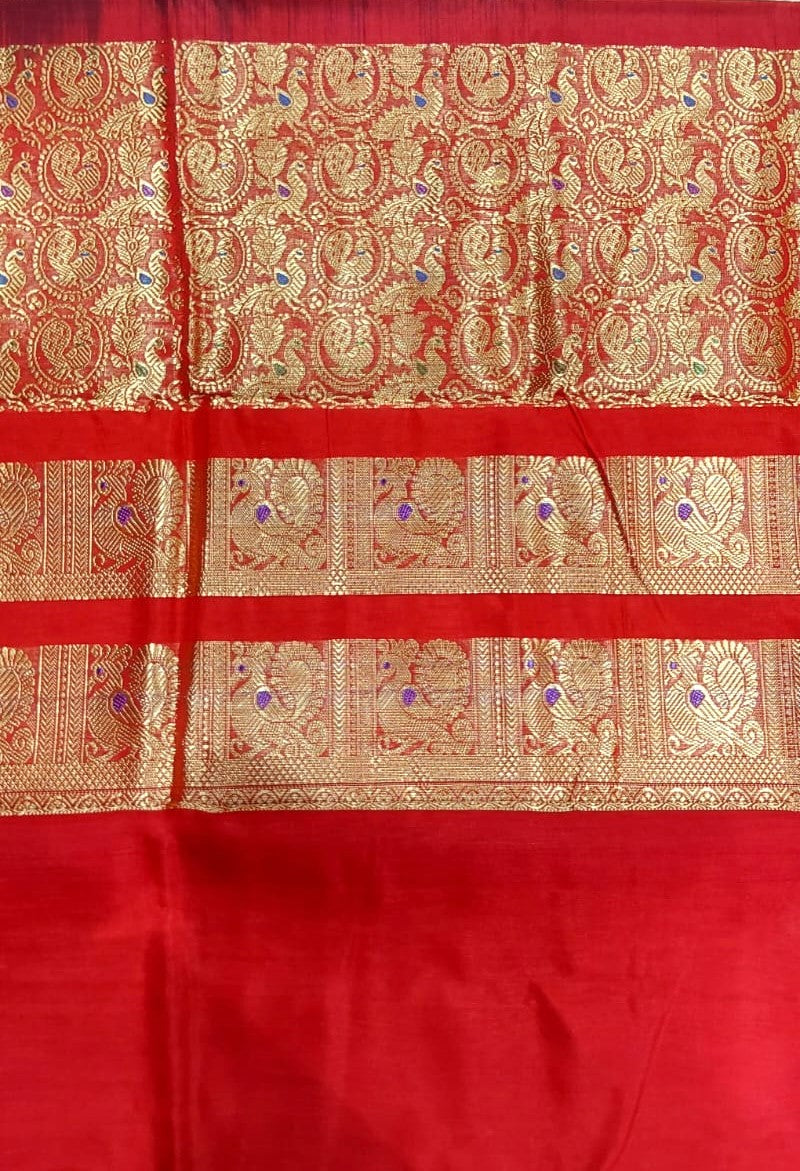 Elegant violet Thread Work Silk Saree features intricate Annam thread work