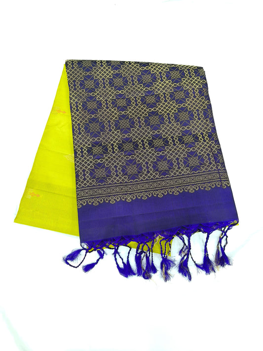 🌼 Brighten your wardrobe with this Lemon Yellow Pure Soft Silk Saree, gracefully adorned with traditional butta motifs.