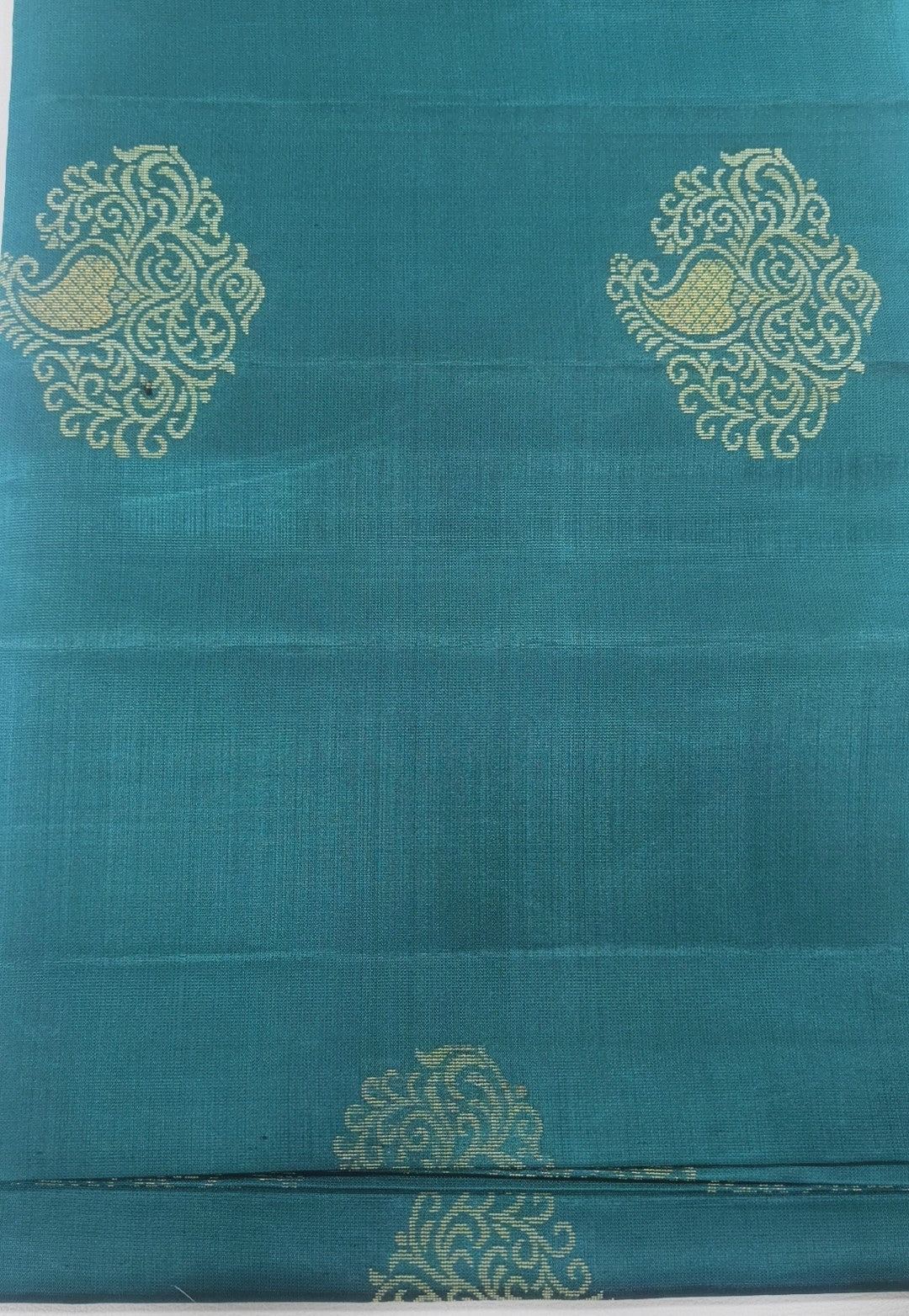 Teal Green Kanchipuram Silk Saree with Maroon Contrast Pallu & Gold Zari Motifs